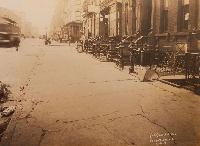 1911 PHOTO E III & Lexington HARLEM Hole SUBWAY NYC New York City